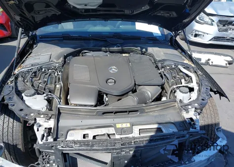 2025 Mercedes-Benz C 300 from USA, damaged, VIN W1KAF4GB4SR238973